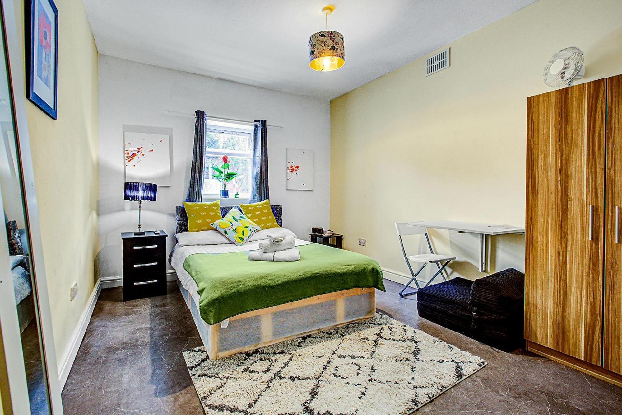 Hotel del amor Oat Homes *